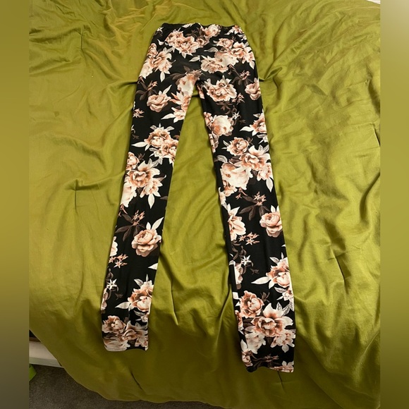 SUZY SHIER FLORAL LEGGINGS - Picture 3 of 3